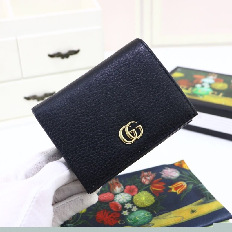 G*u*i wallets & purse